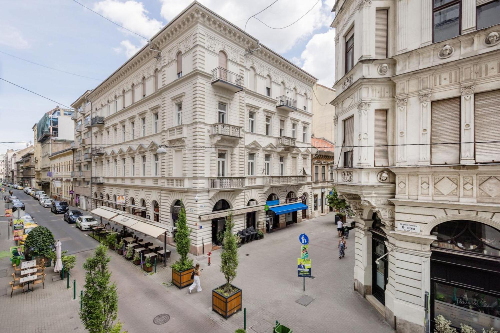 Timeless Elegant Apartment By Opera House Βουδαπέστη Εξωτερικό φωτογραφία